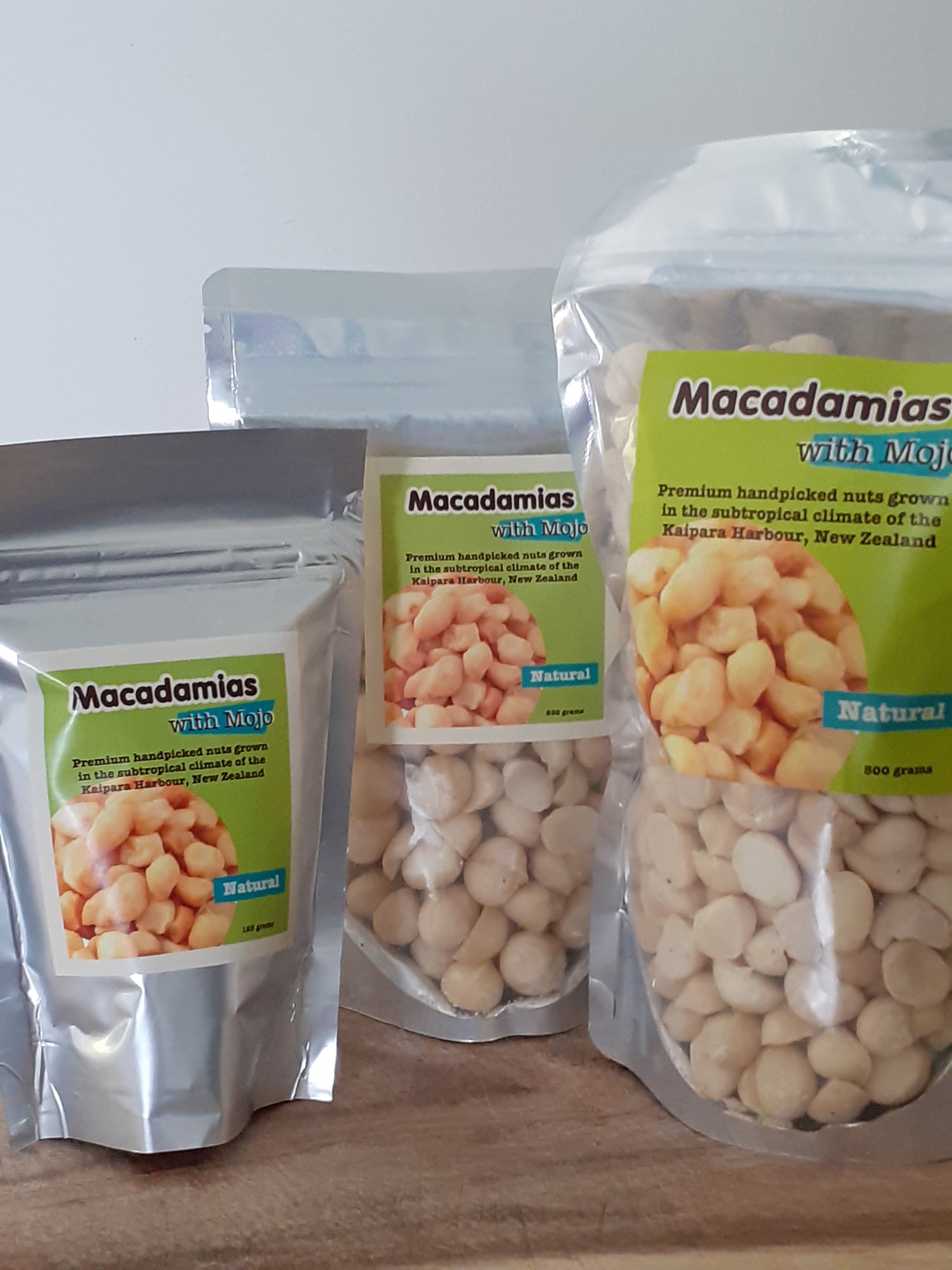 Snack Packs (Macadamia Nuts - Mixed Whole Grade & Halves)